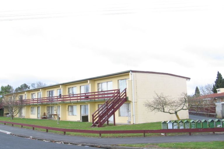 Photo of property in 236 Old Farm Road, Hamilton East, Hamilton, 3216