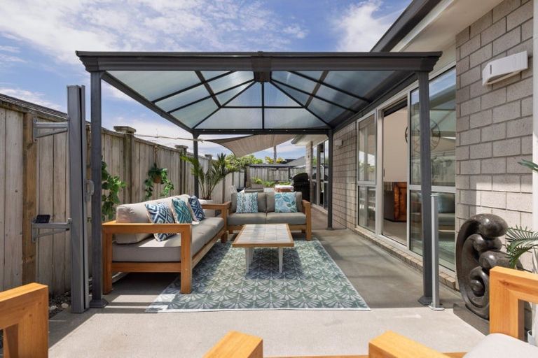 Photo of property in 112 Palm Springs Boulevard, Papamoa Beach, Papamoa, 3118