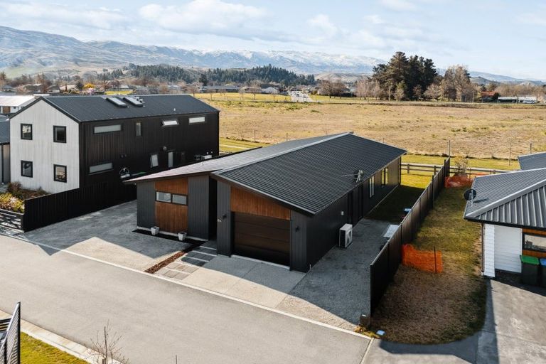 Photo of property in 11a Quigley Crescent, Cromwell, 9310