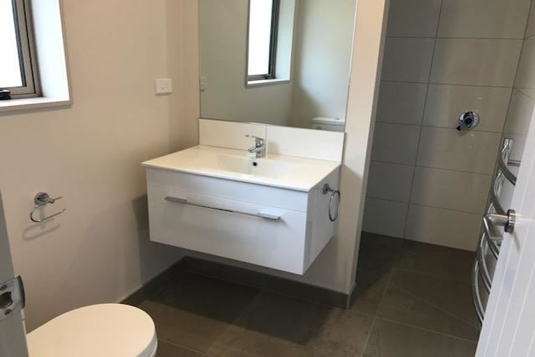 Photo of property in 4 Torrie Way, Pukekohe, 2120