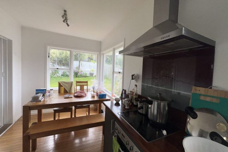 Photo of property in 59 Bond Crescent, Forrest Hill, Auckland, 0620