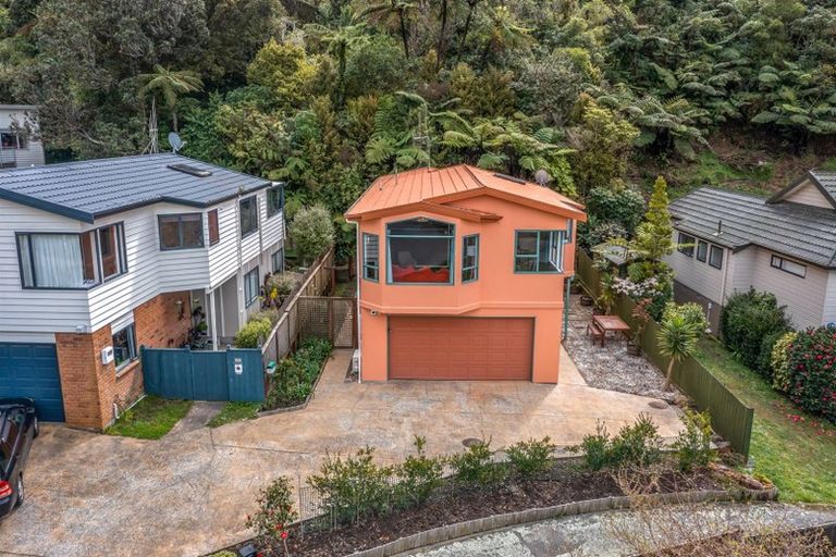 Photo of property in 68 Peterhouse Street, Tawa, Wellington, 5028