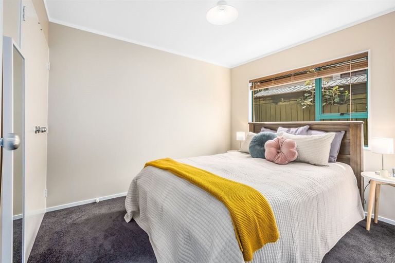 Photo of property in 68 Peterhouse Street, Tawa, Wellington, 5028