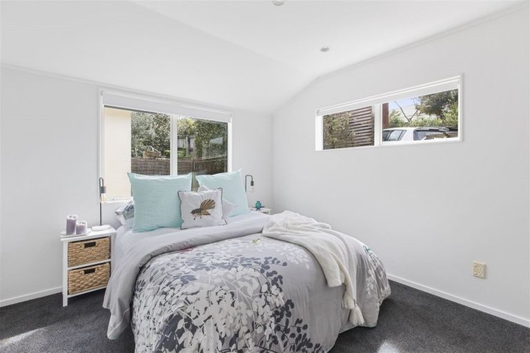 Photo of property in 2/926 Whangaparaoa Road, Manly, Whangaparaoa, 0930