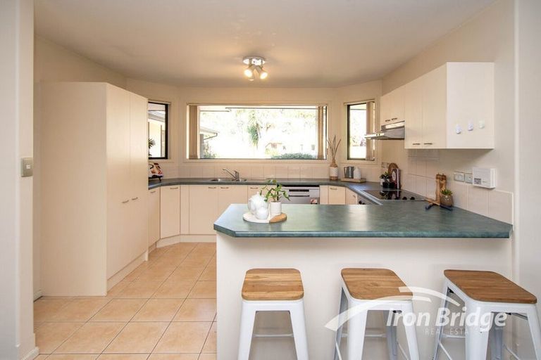 Photo of property in 18 Amoka Crescent, Parklands, Christchurch, 8083