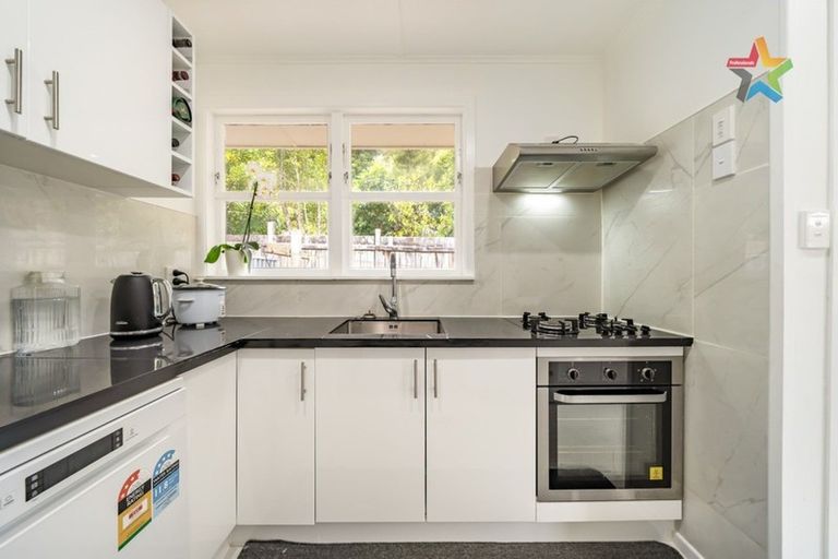 Photo of property in 10d Bull Avenue, Wainuiomata, Lower Hutt, 5014