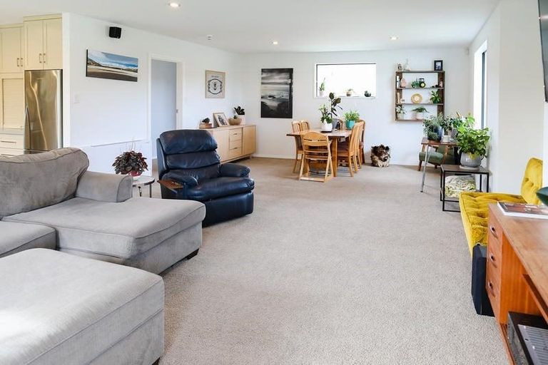 Photo of property in 1 White Hart Lane, Mosgiel, 9024