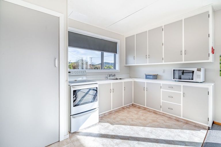 Photo of property in 29 Verdun Street, Riverton/aparima, Riverton, 9822