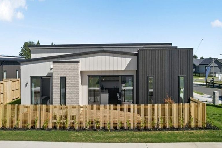 Photo of property in 63 Kelly Road, Cambridge, 3434