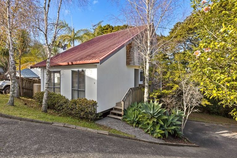 Photo of property in 2/62a Lynden Avenue, Hillcrest, Auckland, 0627