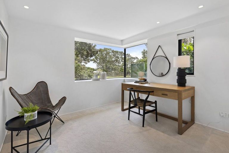 Photo of property in 14a Stanley Point Road, Stanley Point, Auckland, 0624