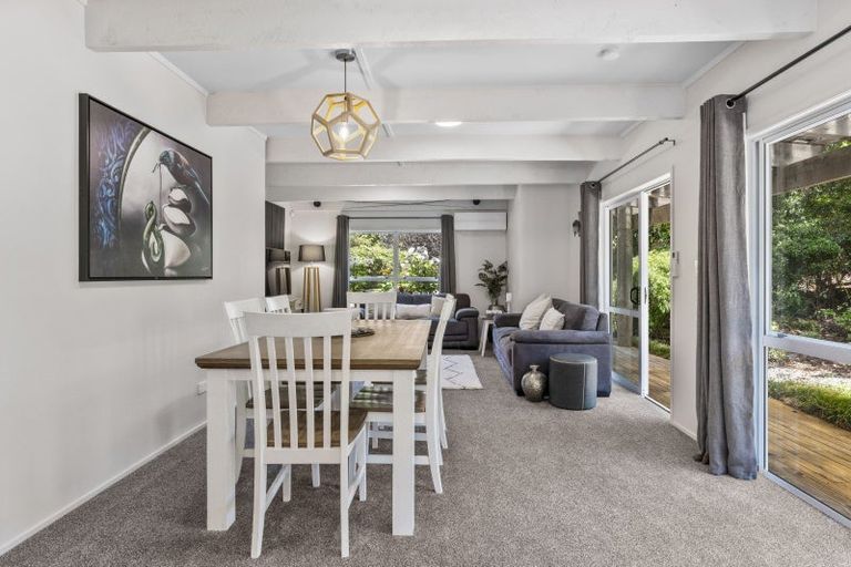 Photo of property in 208 Mapara Road, Acacia Bay, Taupo, 3385