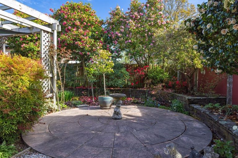 Photo of property in 17 Dellow Place, Spreydon, Christchurch, 8024