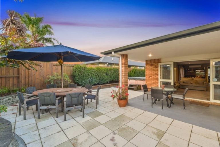 Photo of property in 18 Wiltshire Drive, Huntington, Hamilton, 3210