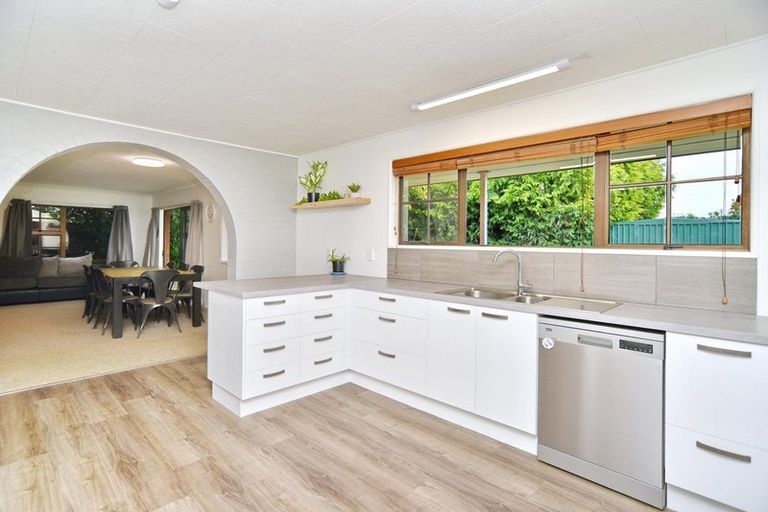 Photo of property in 106 Blackett Street, Rangiora, 7400