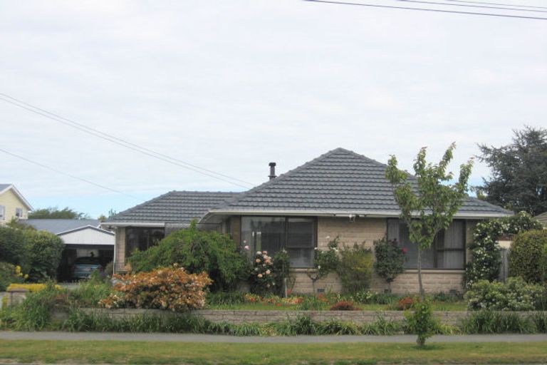 Photo of property in 18 Cotswold Avenue, Bishopdale, Christchurch, 8053