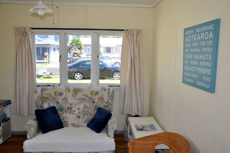Photo of property in 12 Marine Avenue, Waihi Beach, 3611