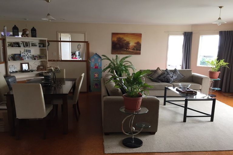 Photo of property in 3 Hawke Place, Pukekohe, 2120