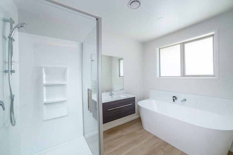 Photo of property in 18 Farley Avenue, Greytown, 5712