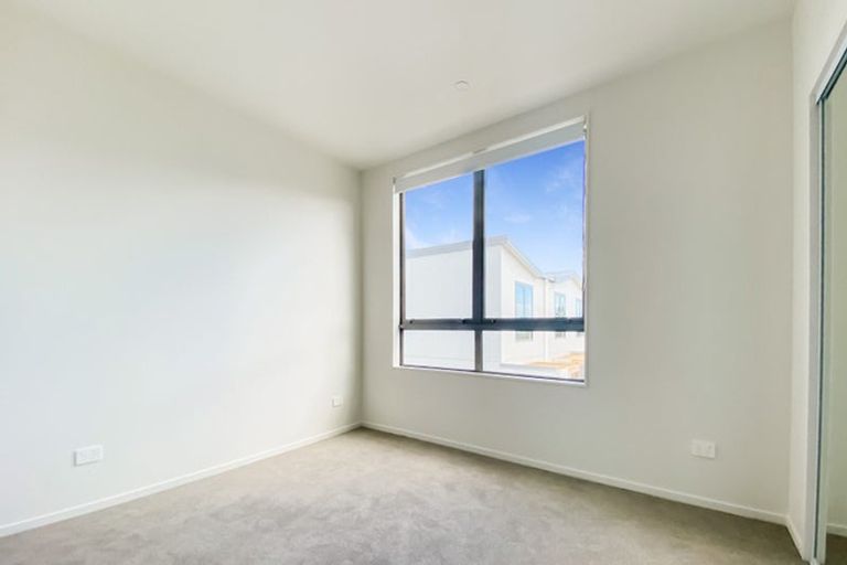 Photo of property in 588d Te Atatu Road, Te Atatu Peninsula, Auckland, 0610