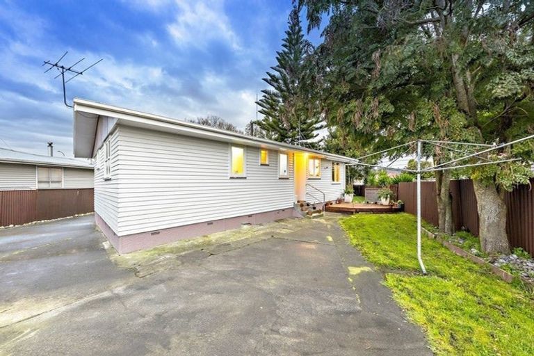 Photo of property in 9 Eastburn Street, Papakura, 2110