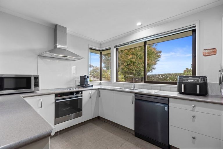 Photo of property in 21 Galloway Crescent, Pyes Pa, Tauranga, 3112