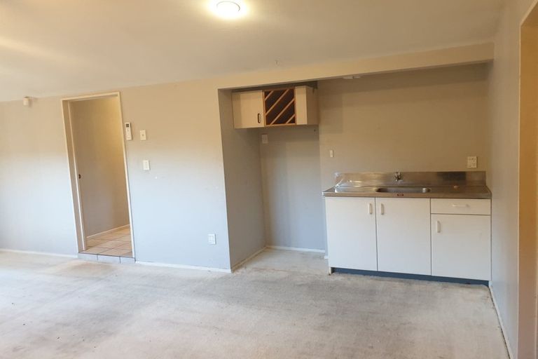 Photo of property in 58a Staveley Street, Avonhead, Christchurch, 8042