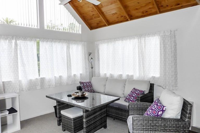 Photo of property in 6a Hilton Road, St Andrews, Hamilton, 3200