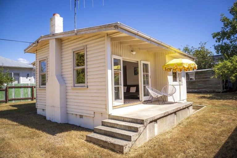 Photo of property in 44 Centennial Avenue, Arrowtown, 9302