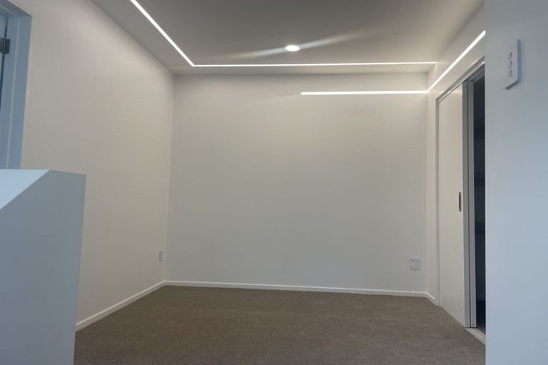 Photo of property in 19 Paparahi Place, Wainui, Silverdale, 0992