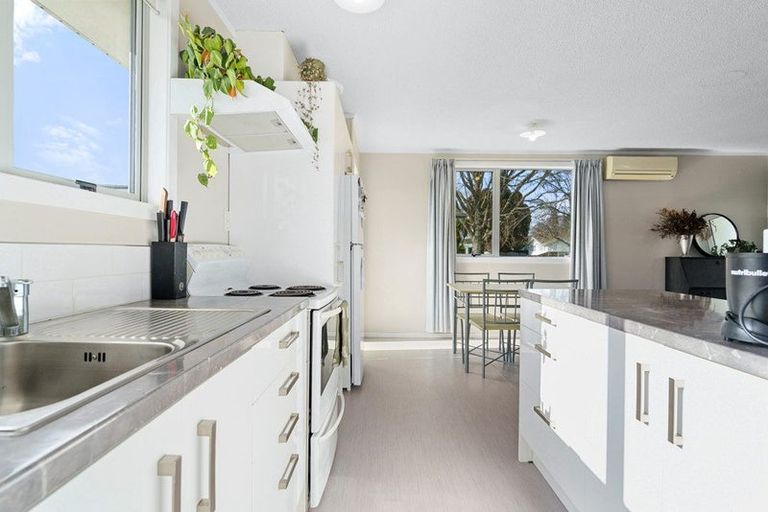 Photo of property in 1a Creswell Place, Leamington, Cambridge, 3432