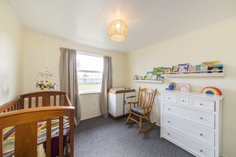 Photo of property in 90 Apollo Parade, Milson, Palmerston North, 4414