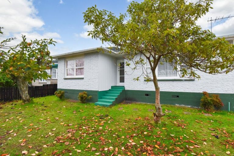 Photo of property in 19 Turner Drive, Western Heights, Rotorua, 3015