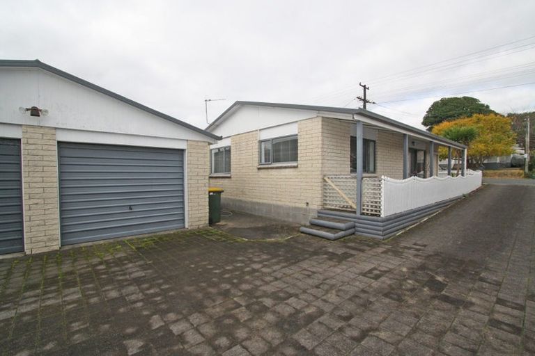 Photo of property in 47 Gilbert Street, New Plymouth, 4310