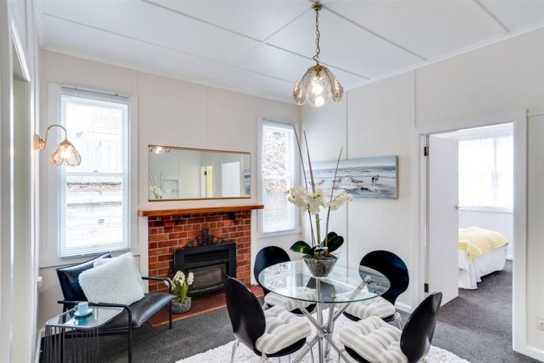 Photo of property in 1a Goldsmith Terrace, Hospital Hill, Napier, 4110