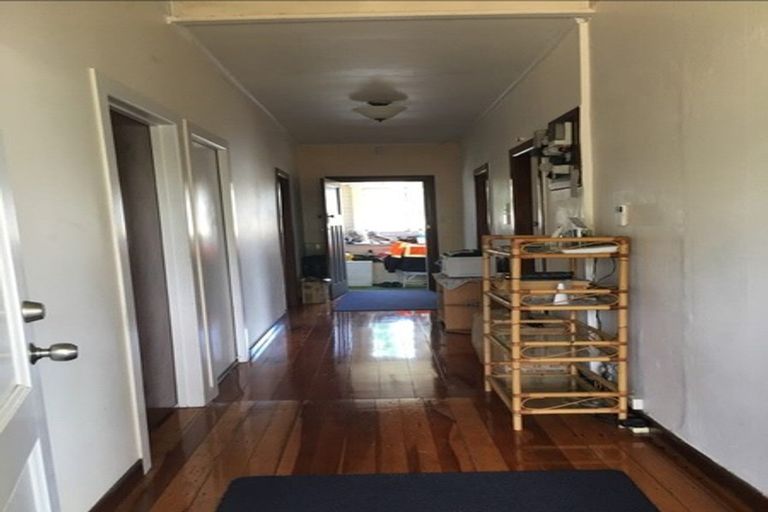 Photo of property in 76 Panorama Road, Mount Wellington, Auckland, 1060