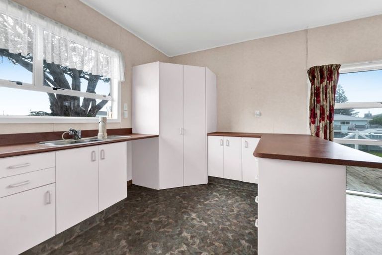 Photo of property in 47 Domett Street, Opunake, 4616