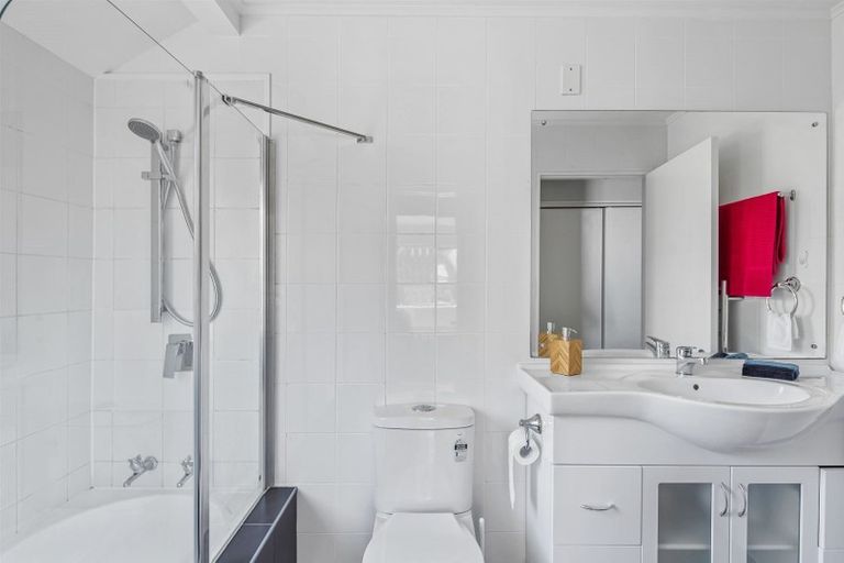 Photo of property in 19a Pelorous Street, Paparangi, Wellington, 6037