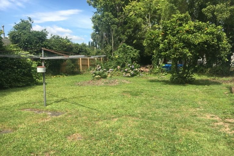 Photo of property in 8 Armitage Place, Fairfield, Hamilton, 3214