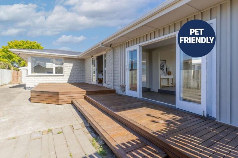 Photo of property in 12 Glenrowan Avenue, Avondale, Christchurch, 8061