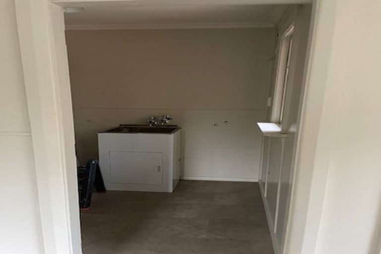 Photo of property in 415 Kaikorai Valley Road, Bradford, Dunedin, 9011