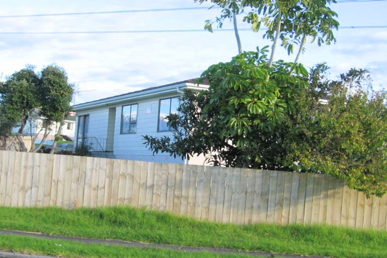 Photo of property in 28 Sidey Avenue, Clover Park, Auckland, 2019