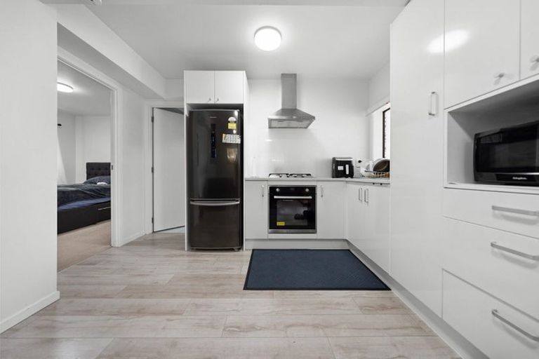 Photo of property in 4 Spruce Place, Totara Heights, Auckland, 2105