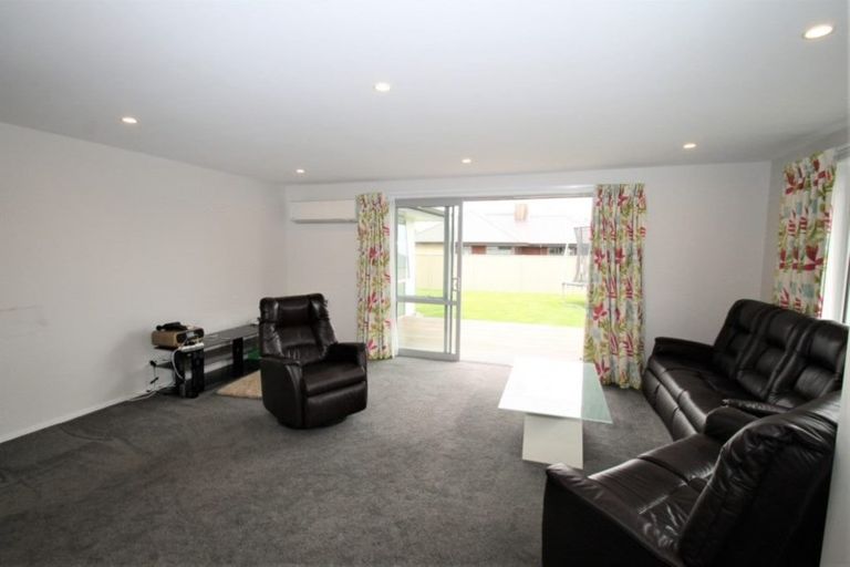 Photo of property in 6 Roblyn Place, Mosgiel, 9024