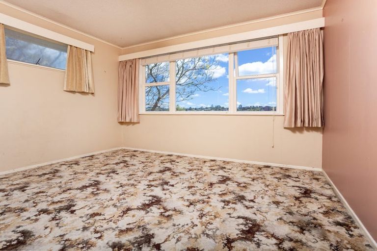 Photo of property in 38 Blakeborough Drive, Forrest Hill, Auckland, 0620