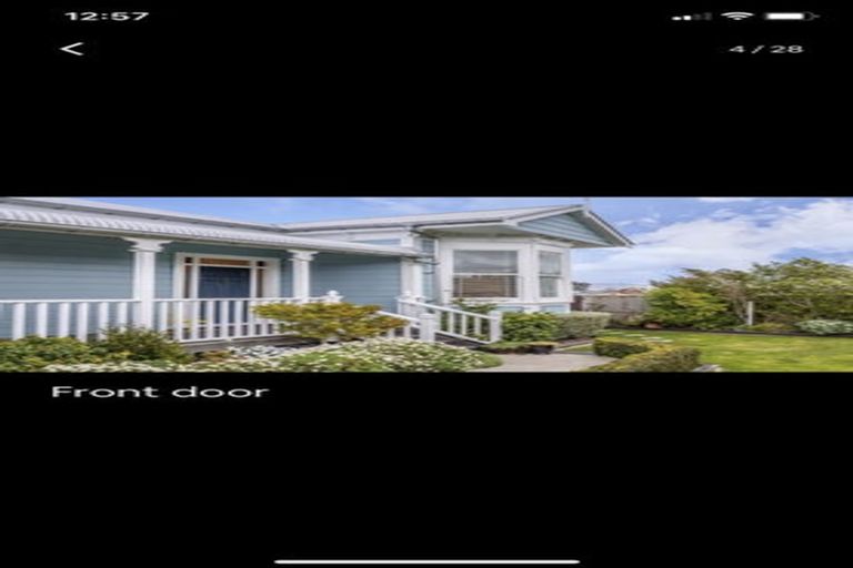 Photo of property in 32a Esther Street, Martinborough, 5711