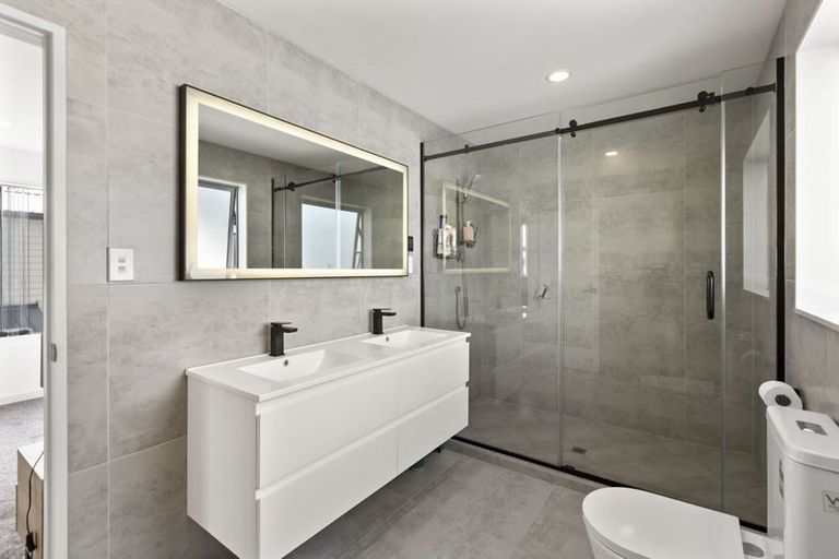 Photo of property in 19 Camp X Place, Whenuapai, Auckland, 0618