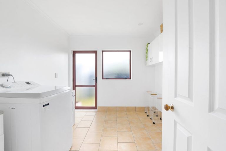 Photo of property in 10 Fendalton Drive, Rototuna, Hamilton, 3210