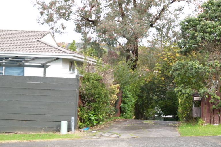 Photo of property in 77 Advene Road, Cockle Bay, Auckland, 2014