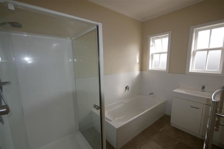 Photo of property in 86 Seddon Street, Pukekohe, 2120